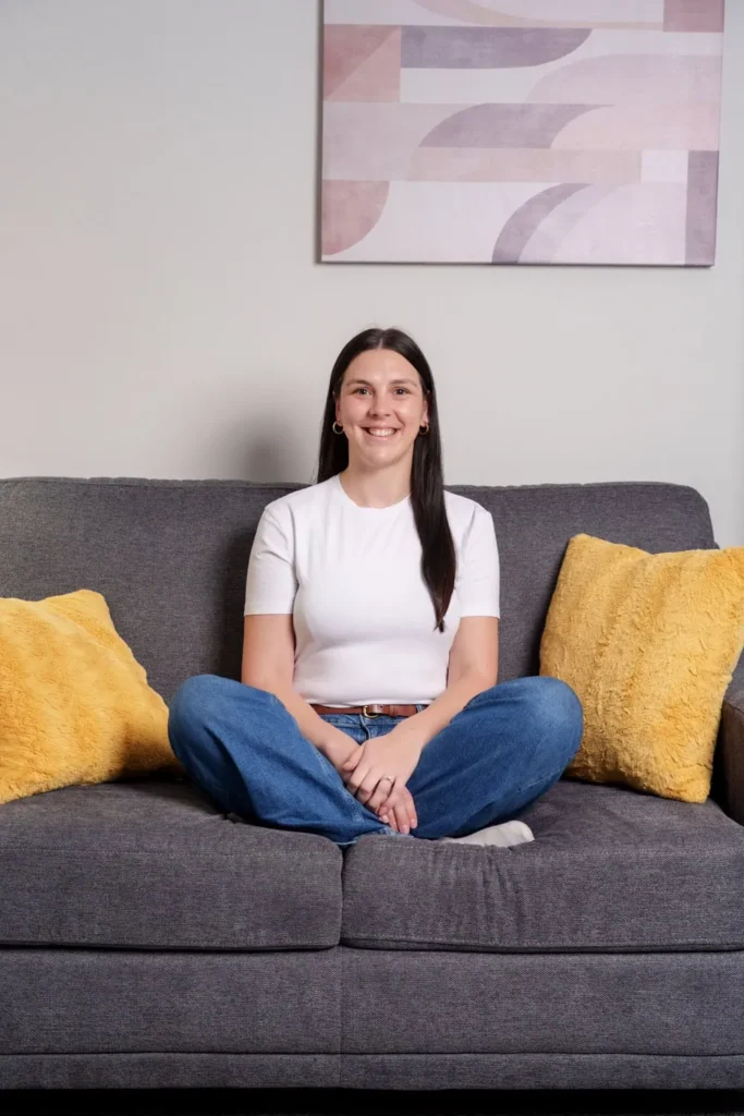 portrait of Katelyn Pesut MSW, RSW