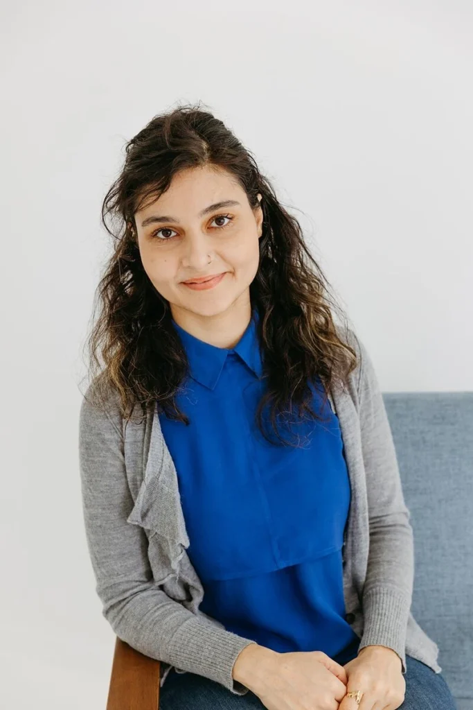 portrait of Deniz Shokati