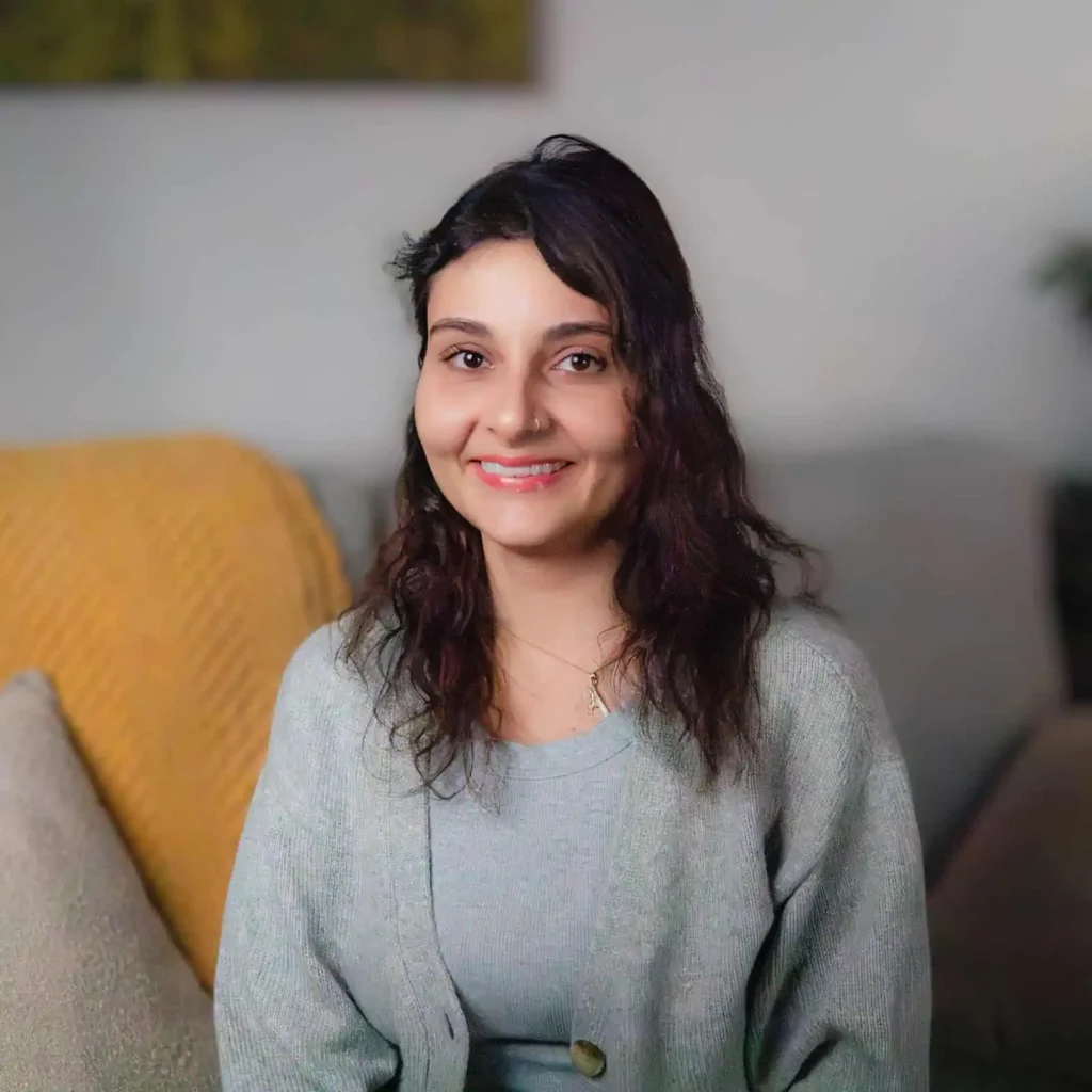 portrait of Deniz Shokati clinical counsellor